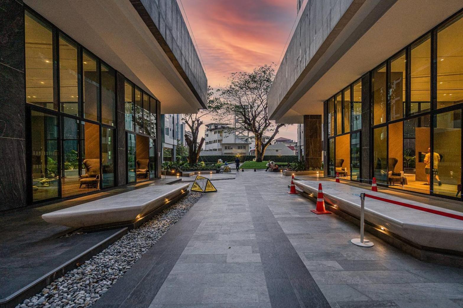 The Base Pattaya By Nami Aparthotel Exterior photo
